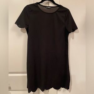 SHEIN Scalloped Edge Tunic Dress. Size Medium.